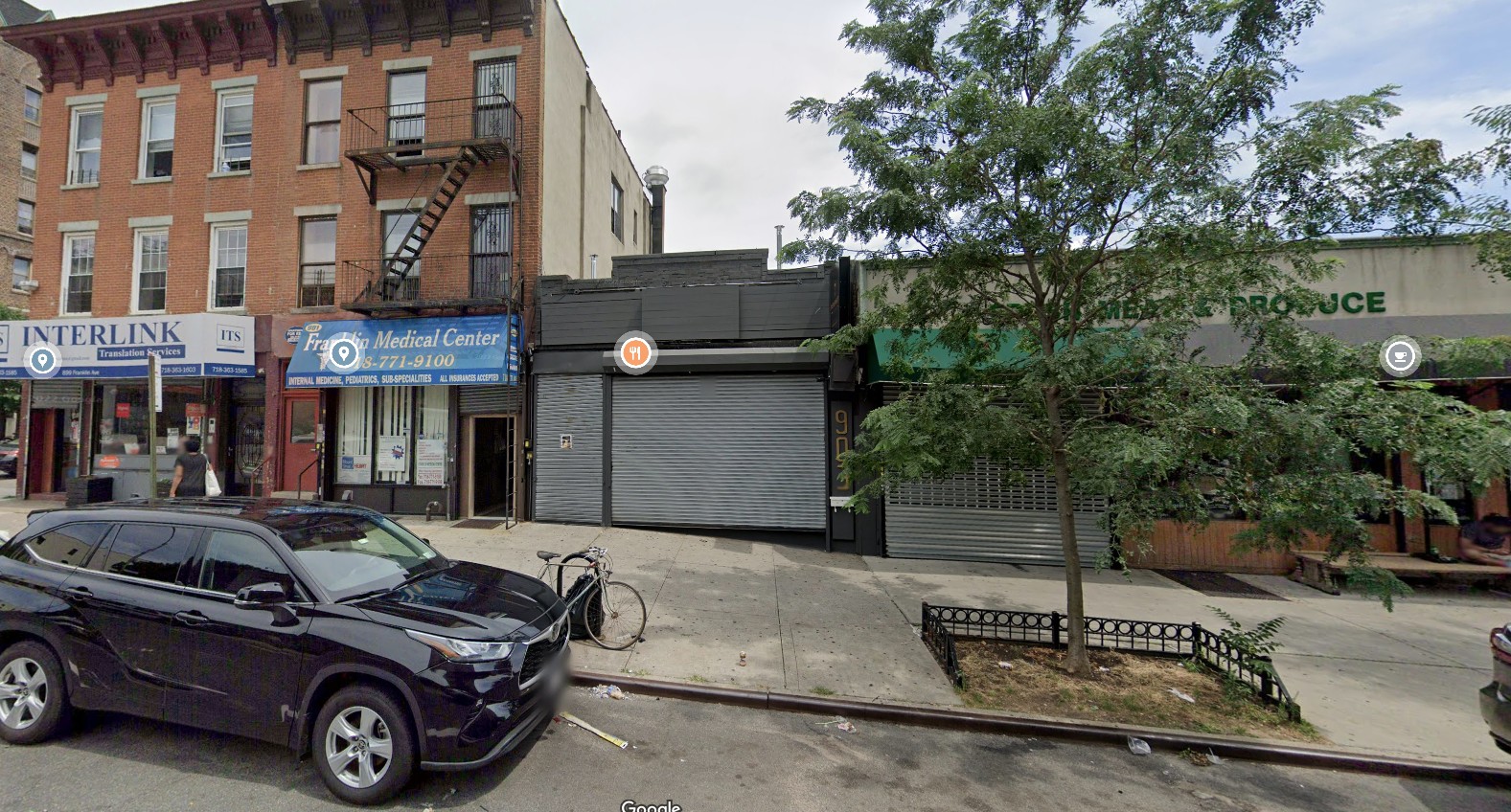 Atiradores abrem fogo em restaurante em Nova York e deixam 3 mortos e 8 feridos