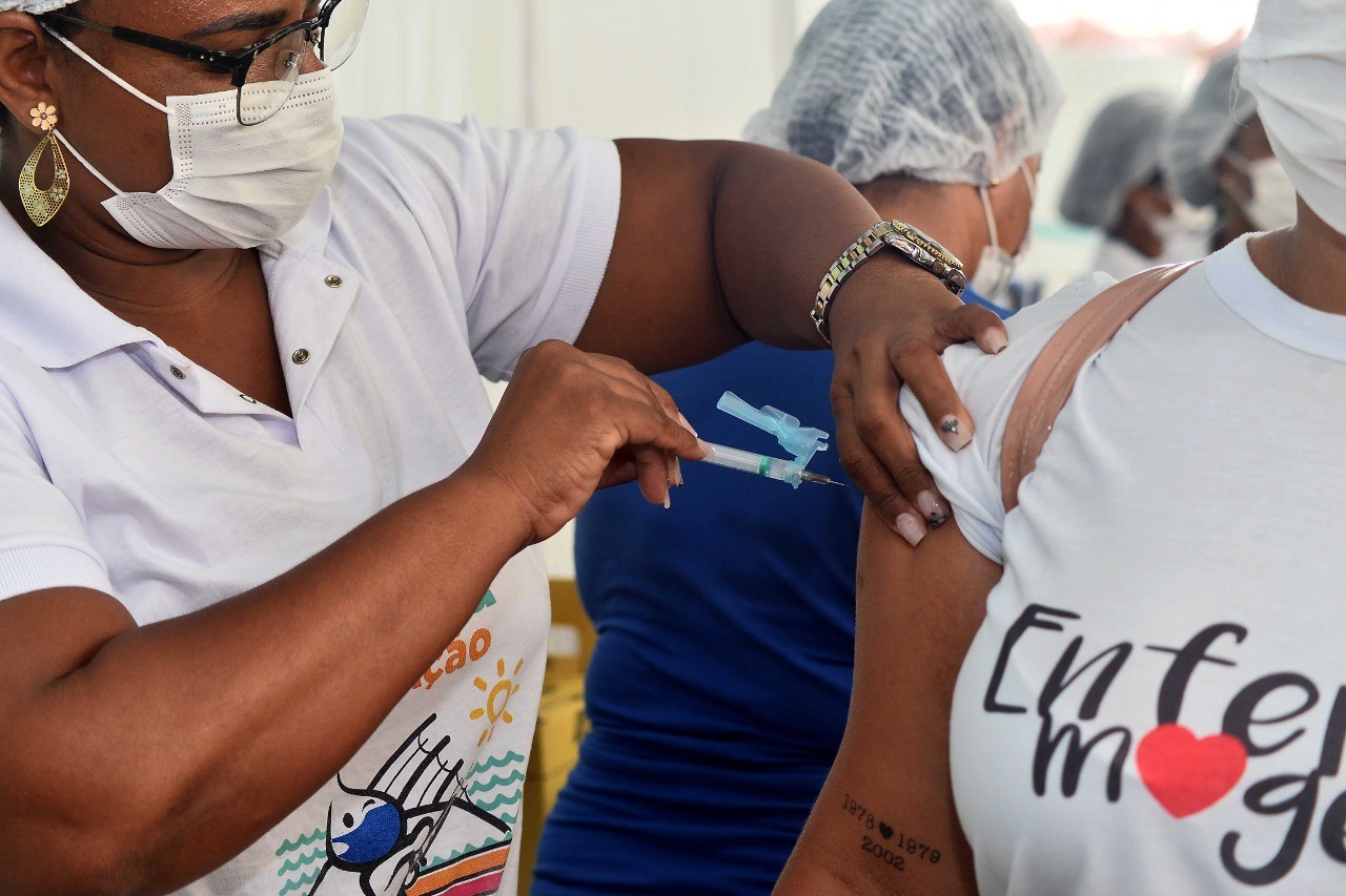Vacina contra Influenza continua disponível nos postos de saúde da Bahia; veja público-alvo