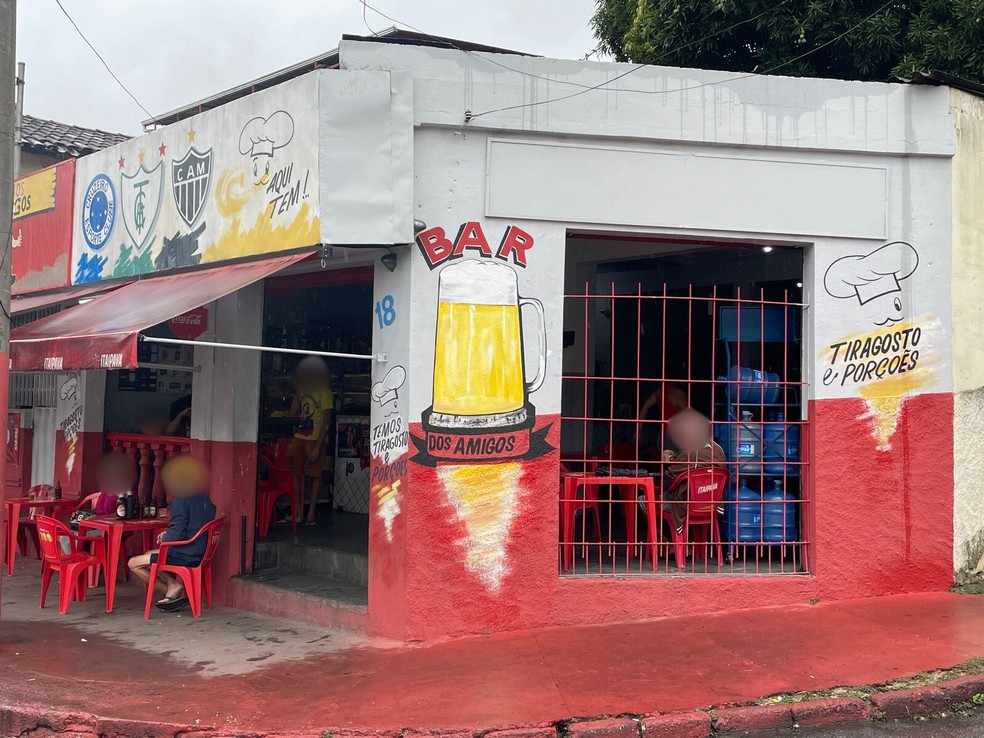 Bar onde suspeito de racismo trabalhava fica no bairro Universitário, na capital mineira — Foto: Luiz Henrique Cisi/TV Globo
