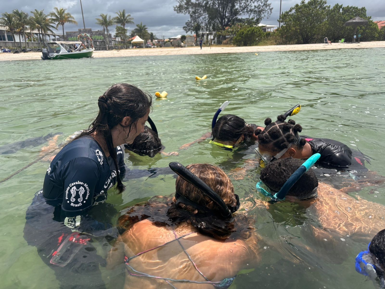 Projeto Cavalos-Marinhos forma primeira turma de jovens guardiões em Iguaba Grande