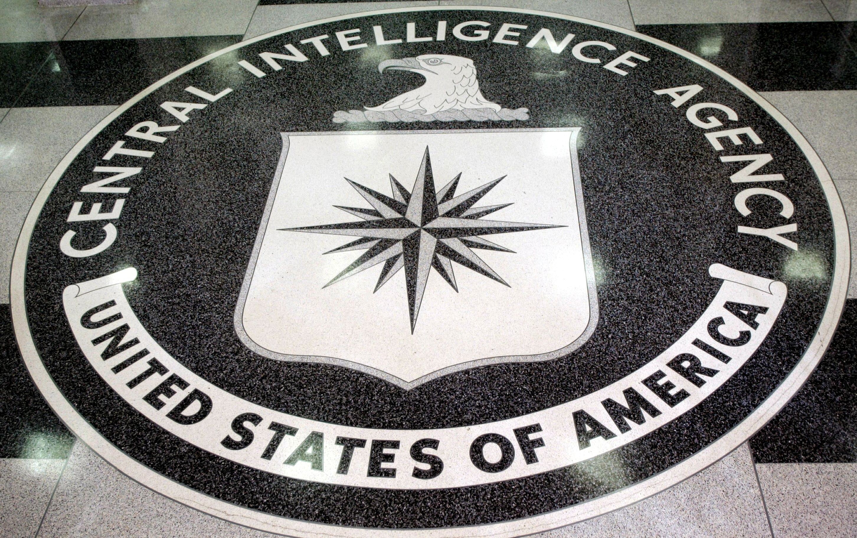 Ex-alto funcionário da CIA acusado de fraude é preso com US$ 40 milhões em ouro nos EUA