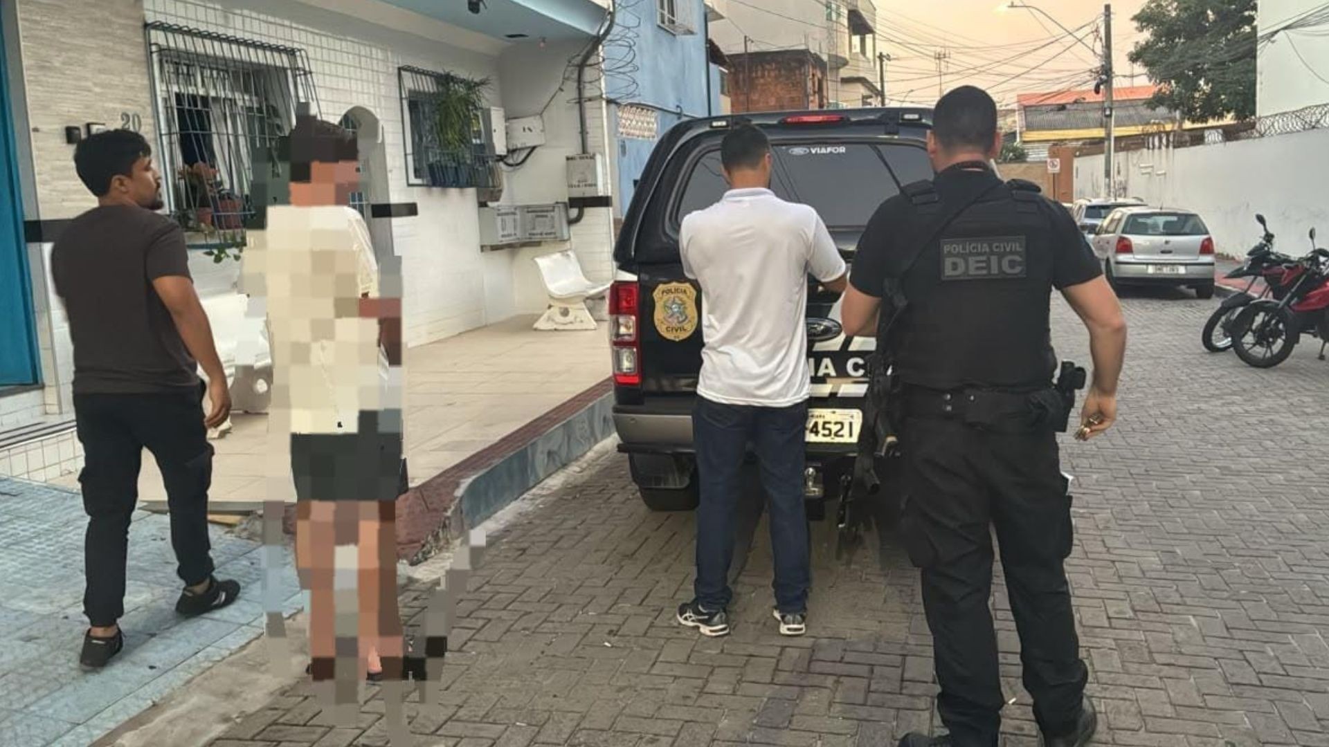 Médico de 74 anos perde mais de R$ 200 mil em golpe da falsa central bancária; 3 são presos no ES