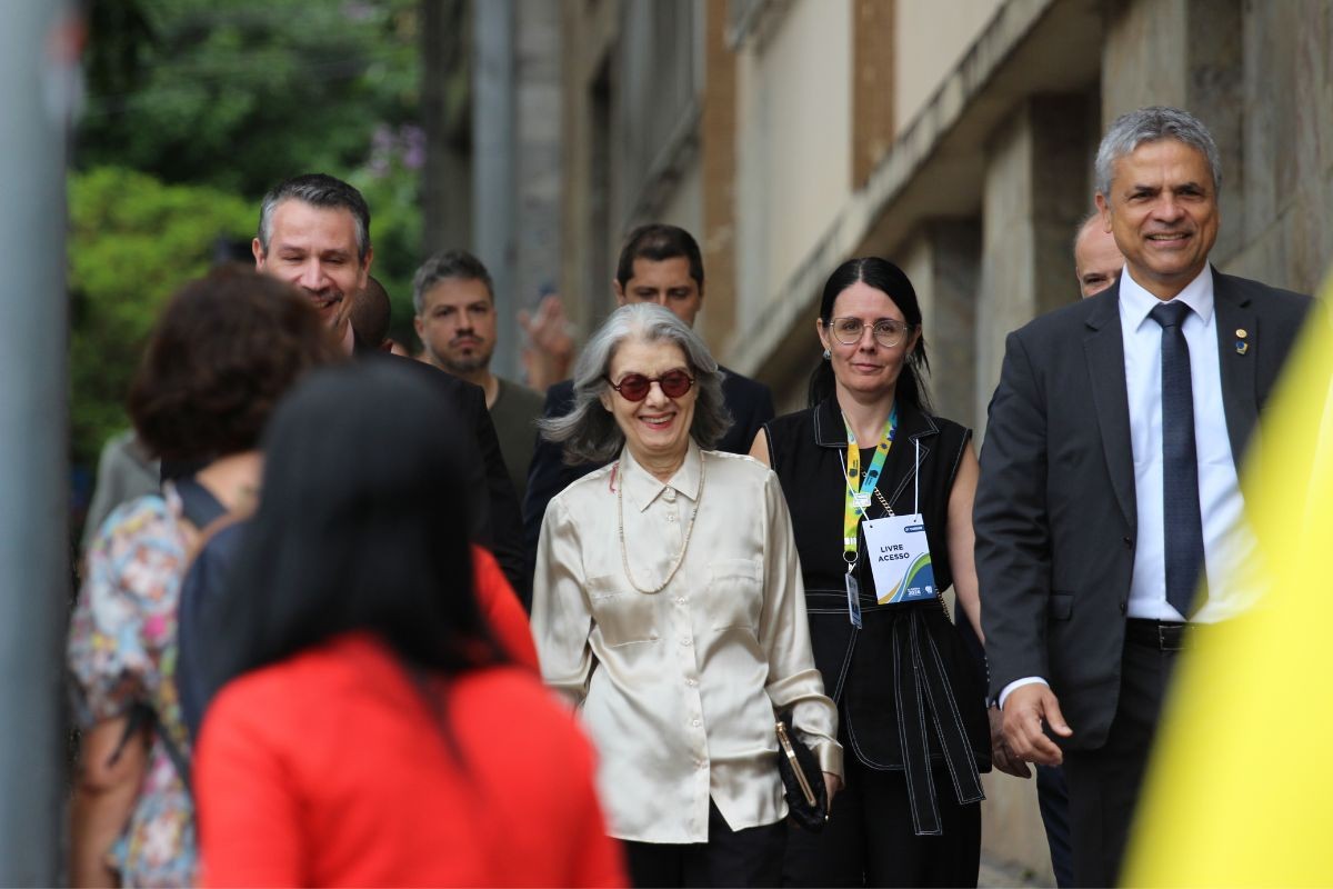 
Ministra do STF Cármen Lúcia vota em Belo Horizonte