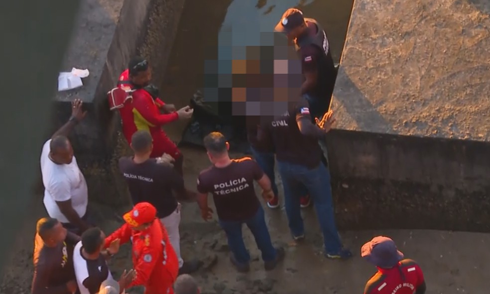 Polícia investiga se corpo encontrado dentro de mala é de mulher desaparecida; marido confessou crime — Foto: Reprodução/TV Bahia