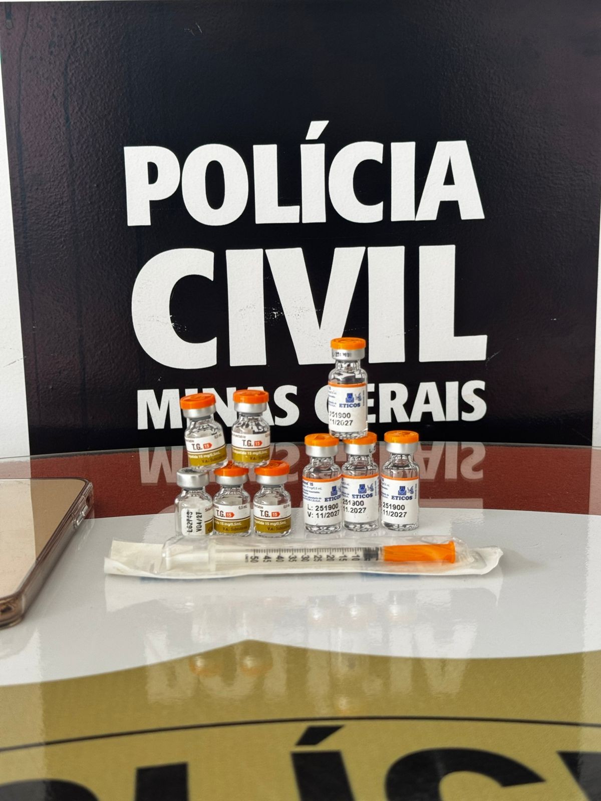 Mulher é presa em operação de combate a comércio irregular de canetas emagrecedoras 