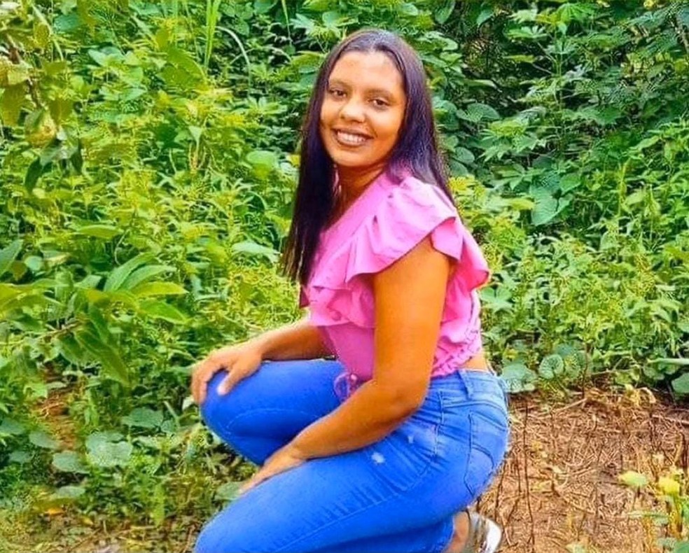 Maria Rosa, de 30 anos, morreu após sofrer uma descarga elétrica ao manusear um tanque de lavar roupas, no município de Joselândia — Foto: Reprodução/Redes Sociais