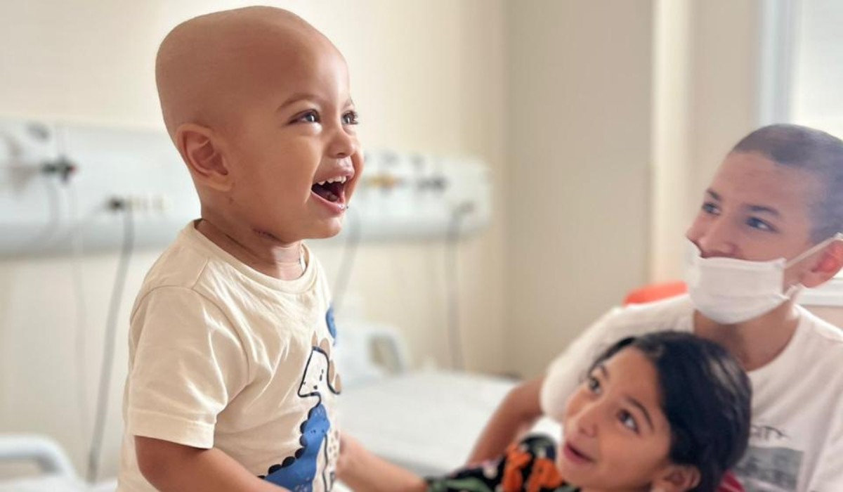 Com apenas 2 anos, criança precisa de doador de medula e família mobiliza campanha no interior de SP