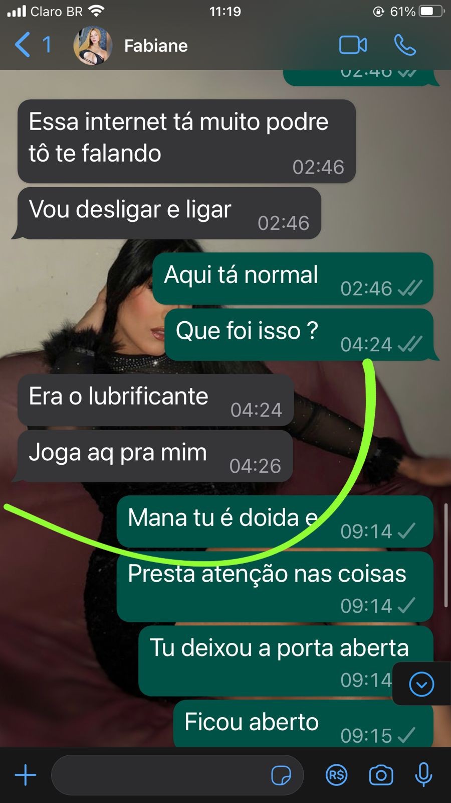 Vídeo mostra quando suspeito de matar garota de programa chega na casa dela  em Manaus; assista | Rádio Comunitária A Voz das Comunidades FM 87,9