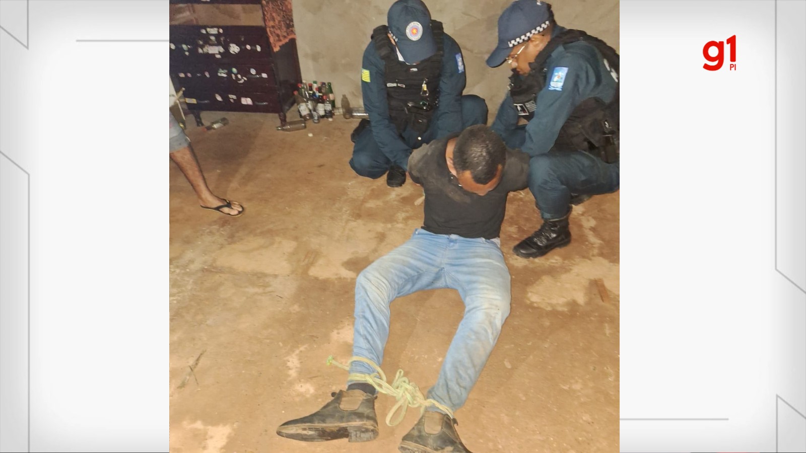 Homem é preso por tentativa de estupro contra mulher com deficiência intelectual após ser flagrado e amarrado pela família da vítima