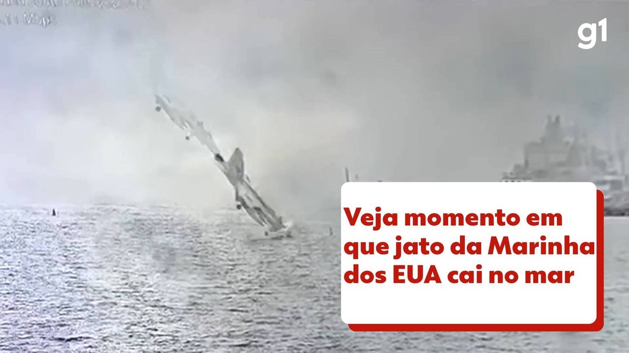 Porta-aviões dos EUA colide com navio cargueiro do Panamá no Mediterrâneo