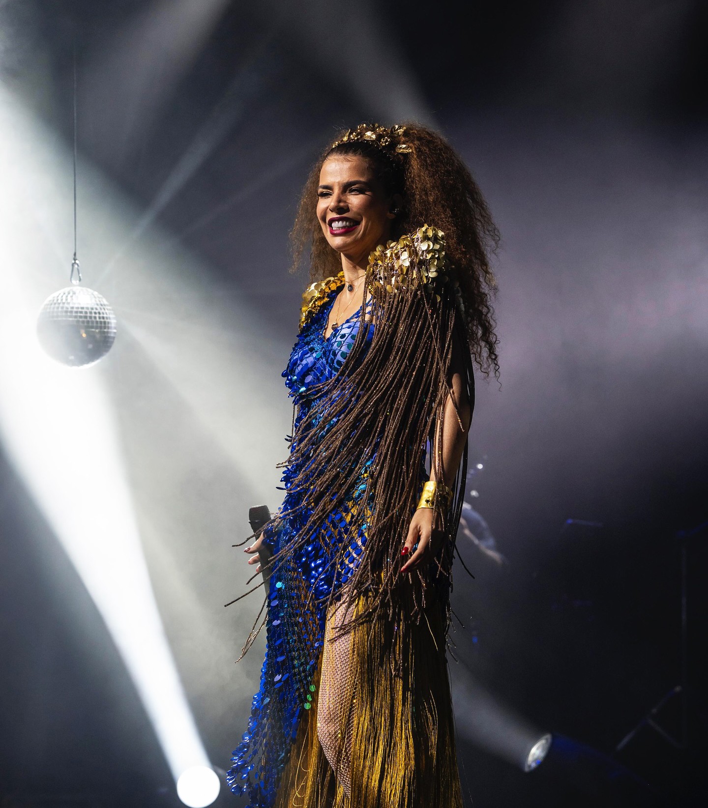 Vanessa da Mata se eleva, da canção sertaneja à ópera, no altar de ‘Todas elas’, show dirigido por Jorge Farjalla