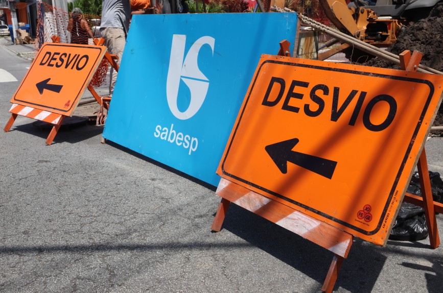 Sabesp interdita ruas e avenidas para obras em Praia Grande; confira os pontos