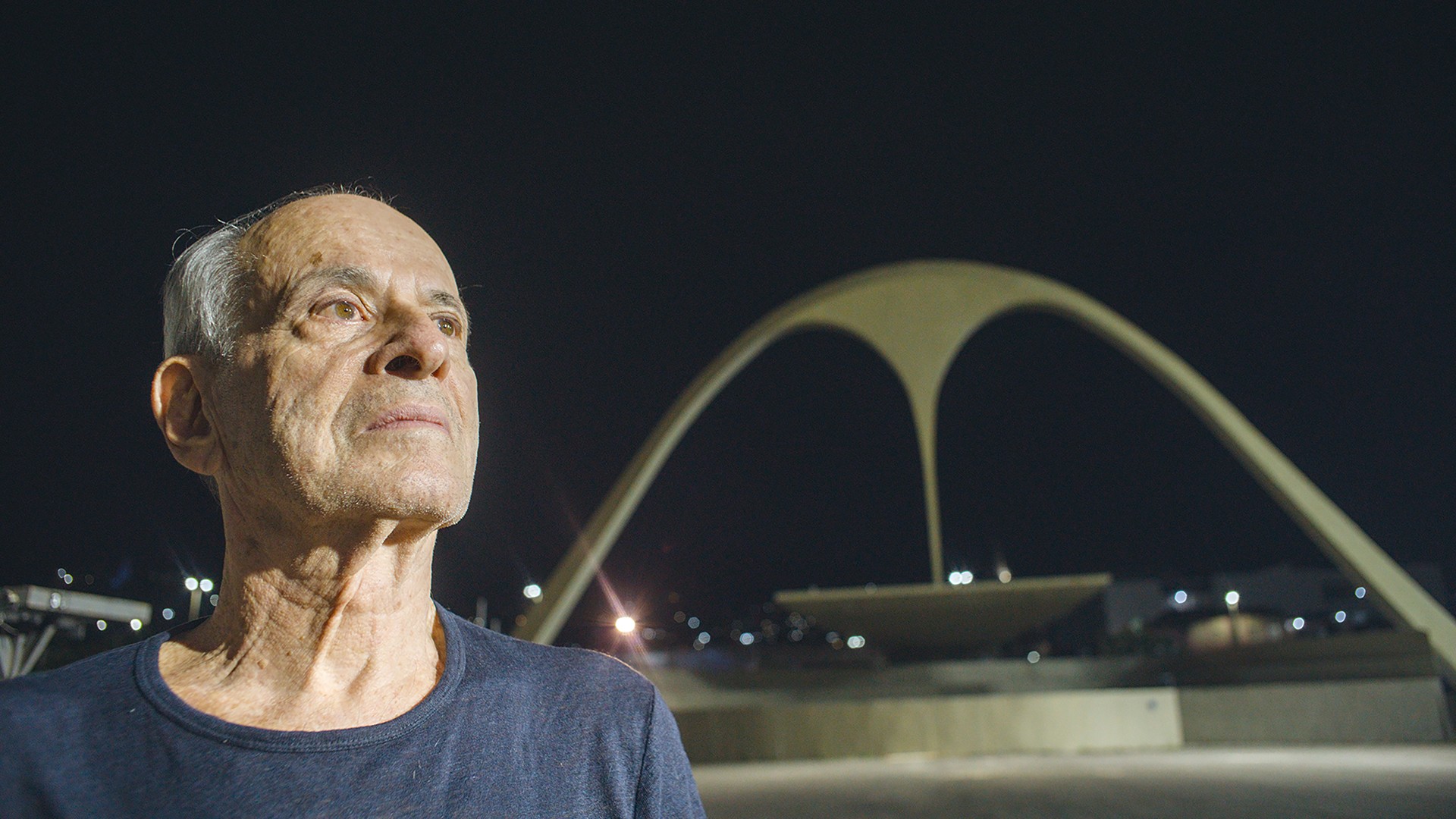 Ney Matogrosso passa por cirurgia e ficará longe dos palcos: 'Nada grave'