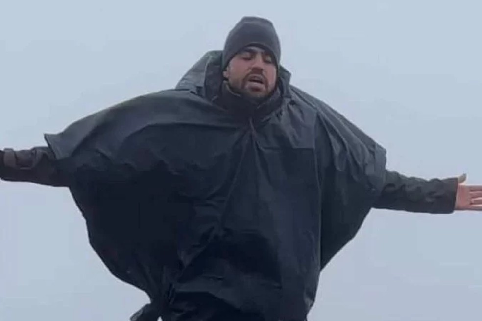 O coach motivacional Pablo Marçal no Pico dos Marins, no interior de SP — Foto: Reprodução/Instagram