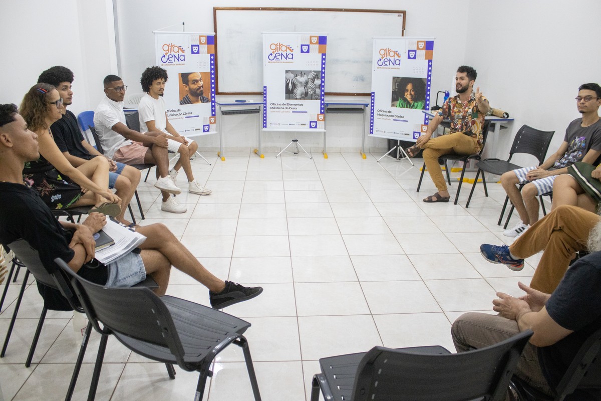 Oficinas de teatro gratuitas sobre maquiagem, iluminação e figurino são ofertadas para região do baixo sul da Bahia