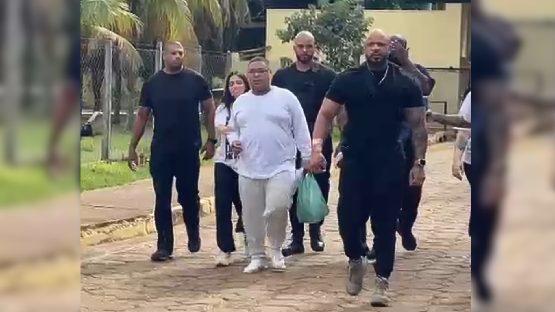 MC Ryan SP deixa presídio no interior de SP após decisão da Justiça Federal