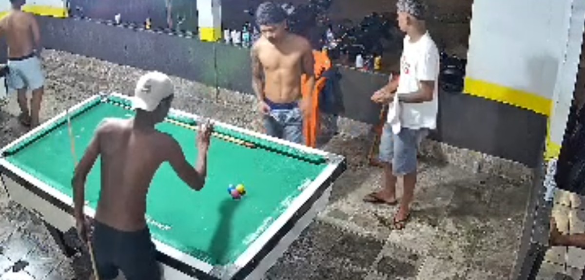 Homem é morto a tiros dentro de bar em Altamira