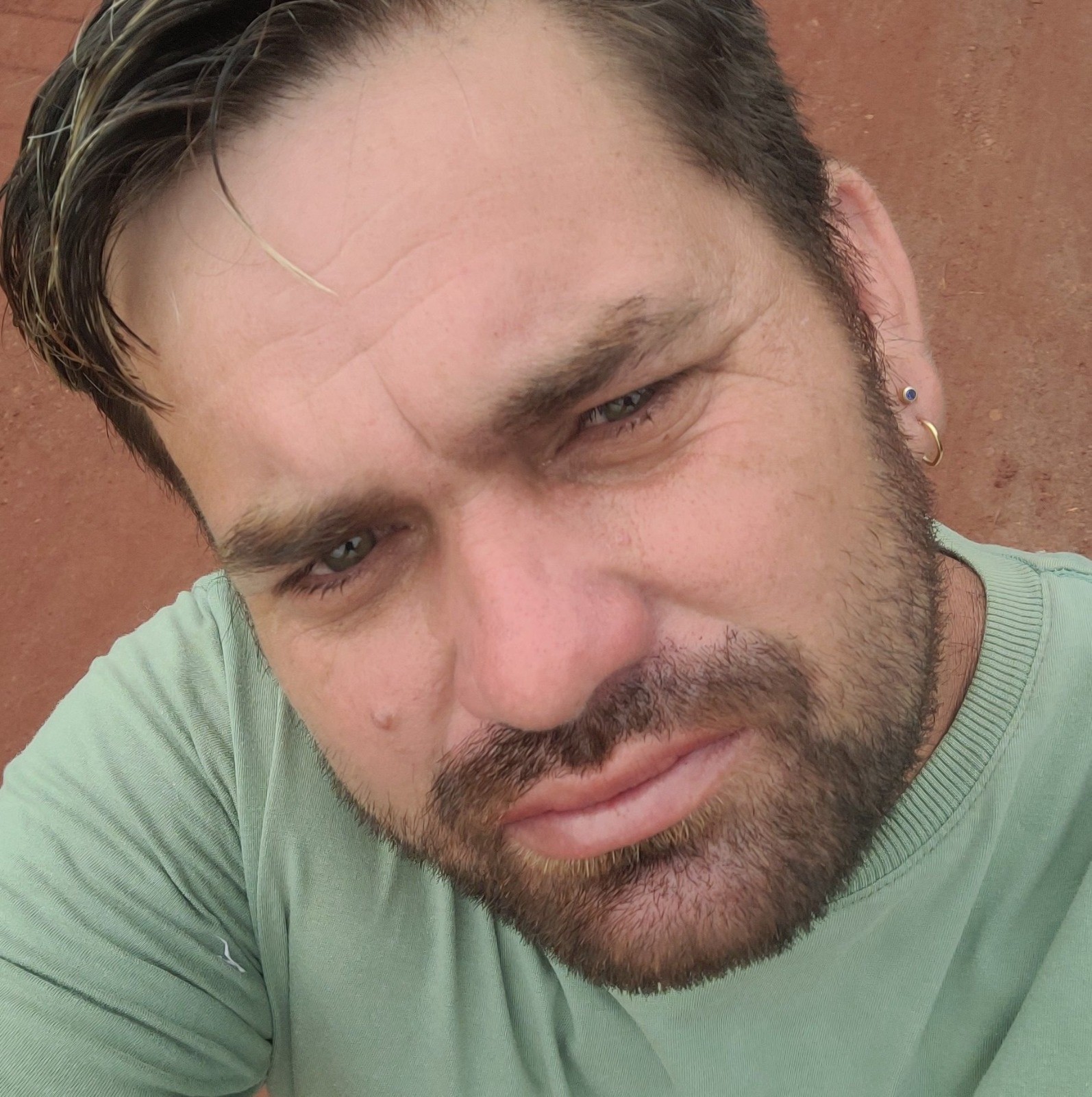 Homem é morto a facadas após intervir em briga de casal em RO - Portais