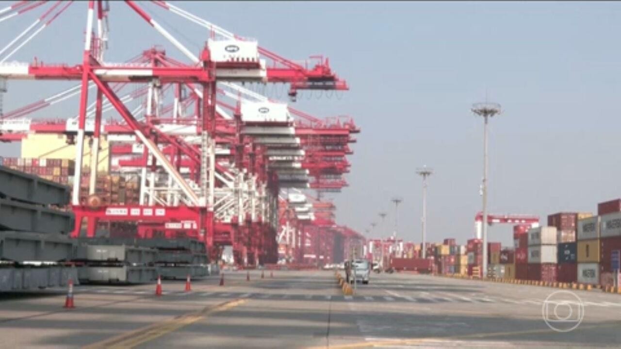 Presidente do México condena tarifas dos EUA e promete retaliação