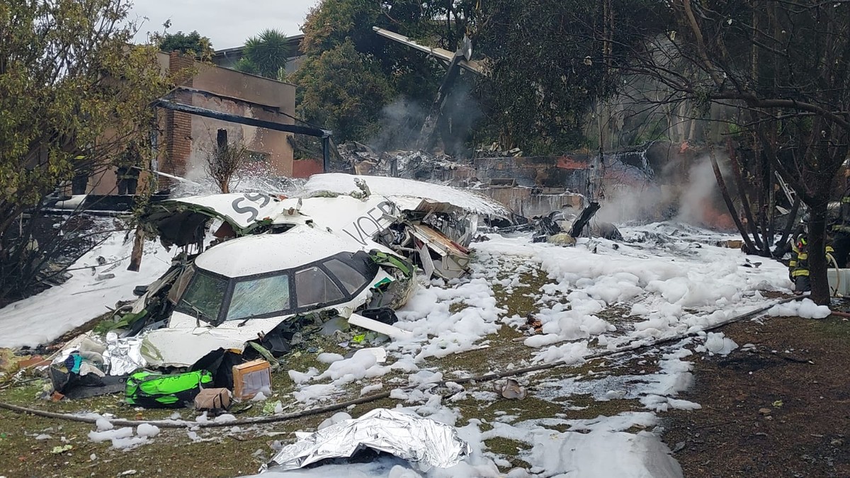 Fabricante de avião que caiu em Vinhedo diz que participará das investigações