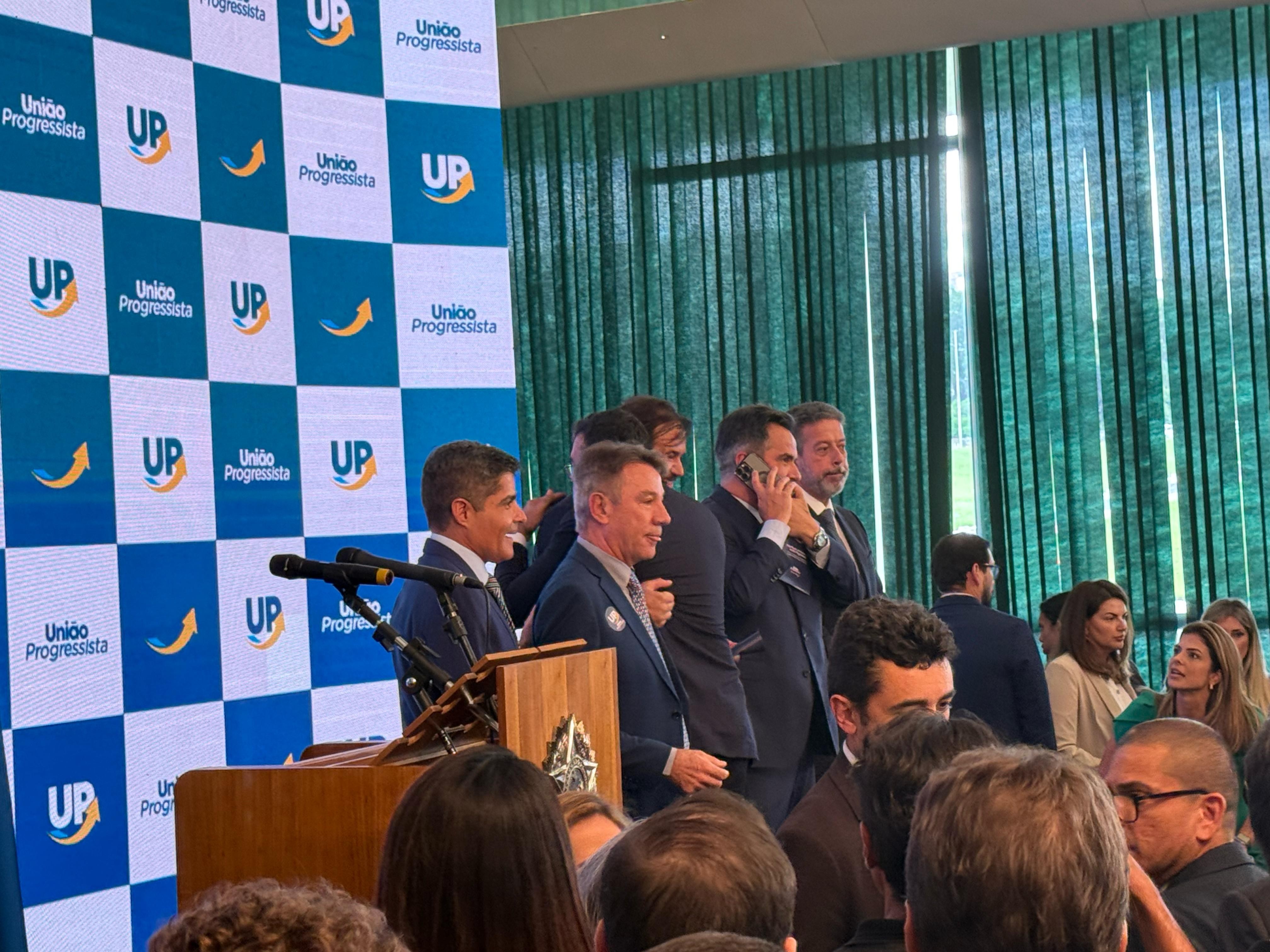 União Brasil e PP lançam 'superfederação' com maior bancada na Câmara e quase 1,4 mil prefeitos; veja números