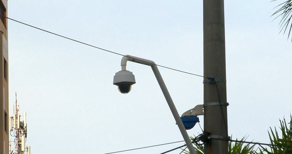 Câmera de videomonitoramento, em Vitória — Foto: Reprodução/TV Gazeta 