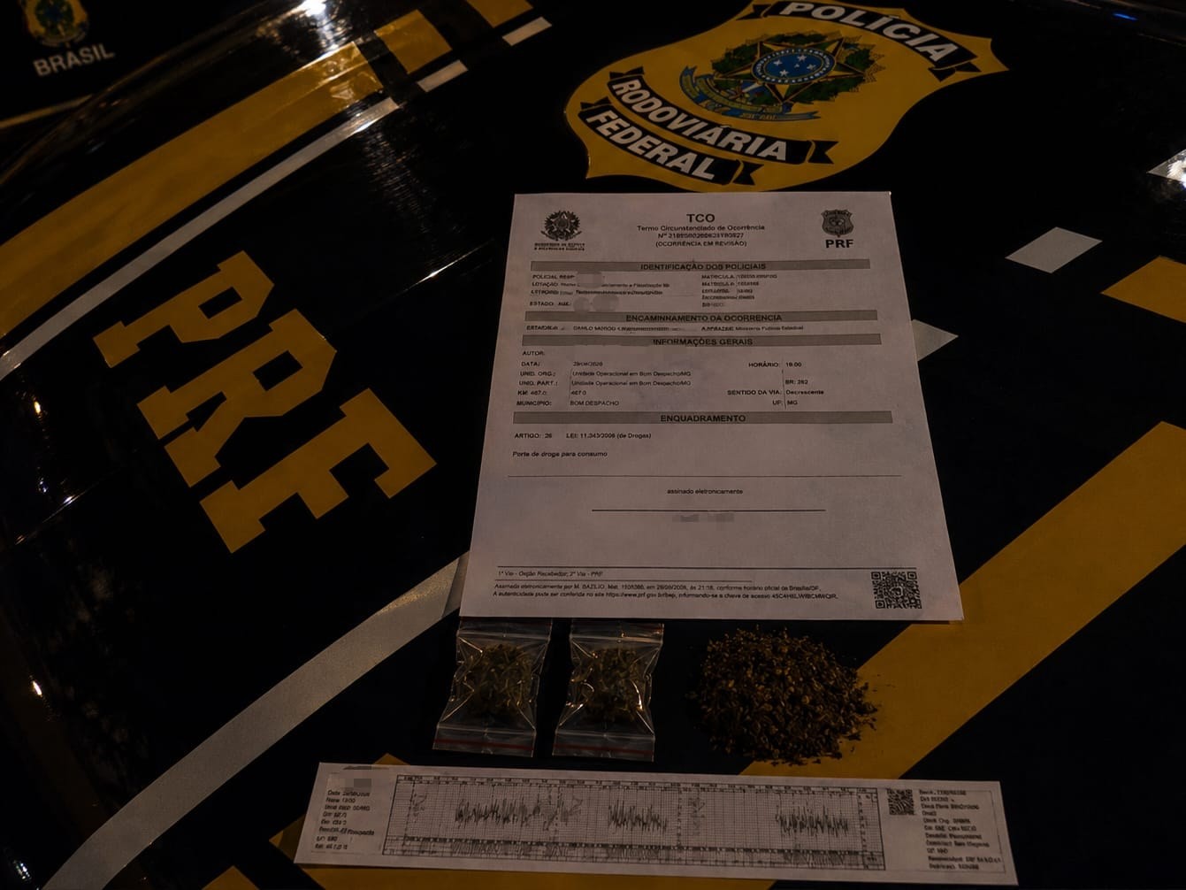 Motorista de carreta é flagrado com maconha e dirigindo por 24 horas seguidas em MG 