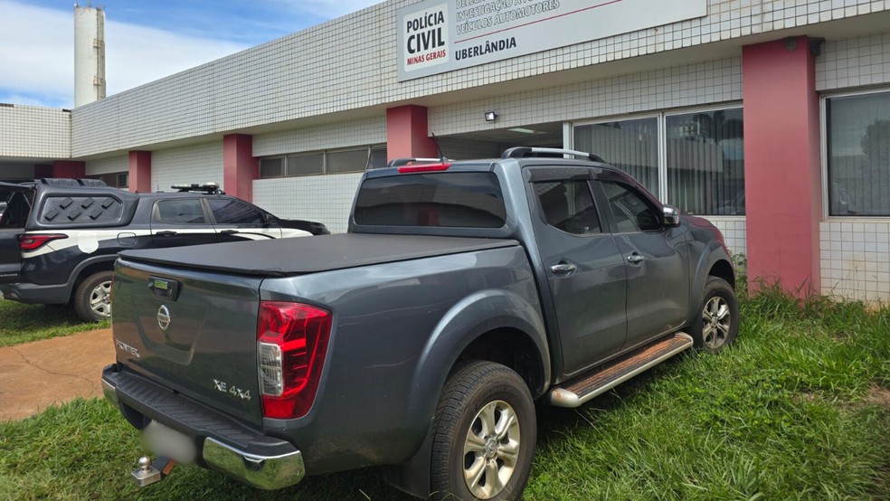 Caminhonete furtada é avaliada em R$ 140 mil — Foto: Polícia Civil/Divulgação