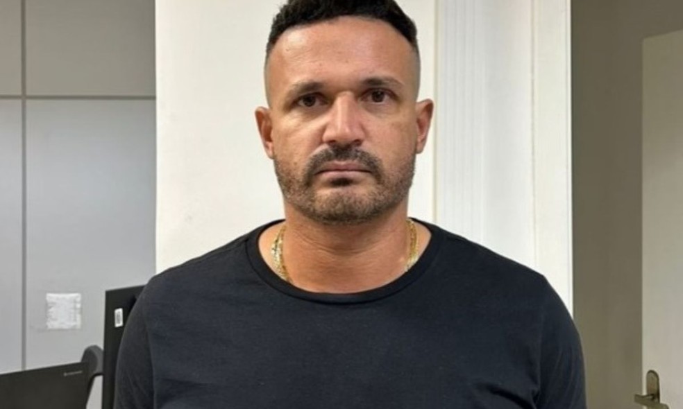 PM Nailson Oliveira Moura foi preso suspeito de homicídios e agiotagem no extremo sul da Bahia — Foto: Reprodução/TV Santa Cruz
