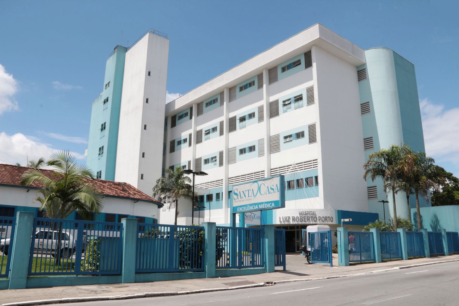 Santa Casa de São José abre 50 vagas de emprego com salários de até R$ 4,4 mil; saiba como se candidatar