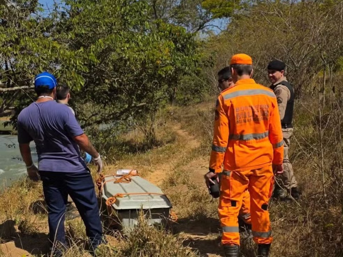Corpo em decomposição é encontrado boiando no Rio São Francisco em MG