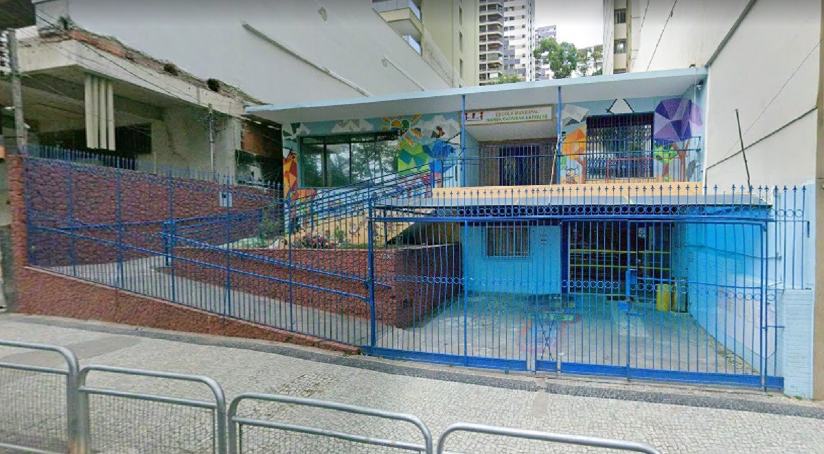 Seis escolas seguem sem aulas em Juiz de Fora após chuvas de fevereiro; Colégio João XXXIII busca novo espaço provisório