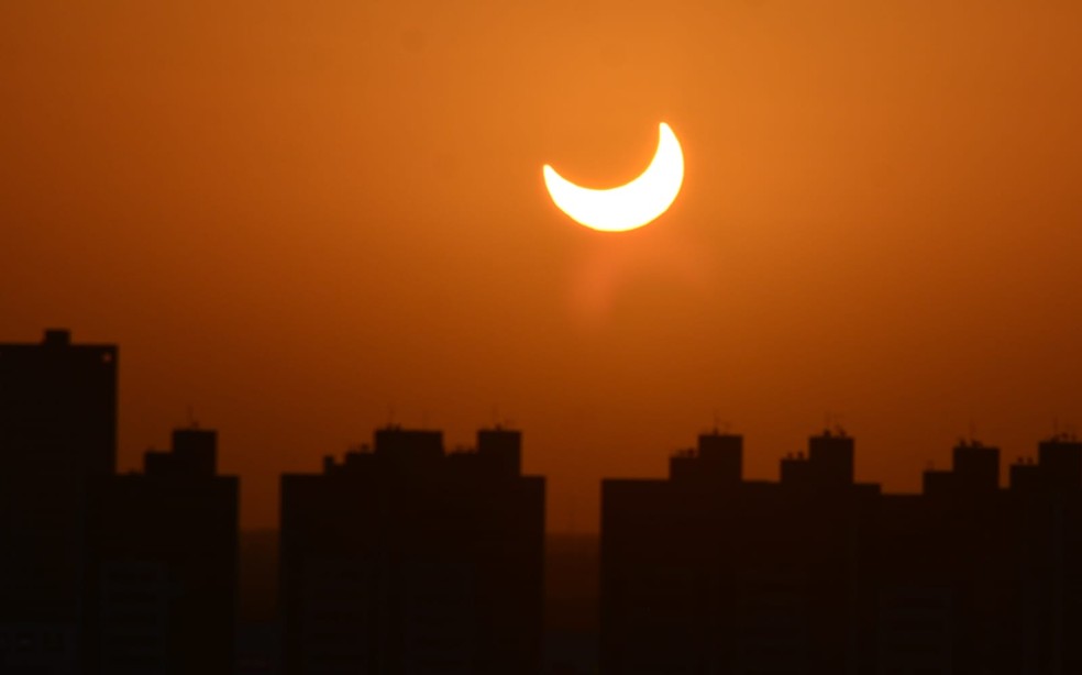 Eclipse solar visto de Natal — Foto: Auridan Trindade