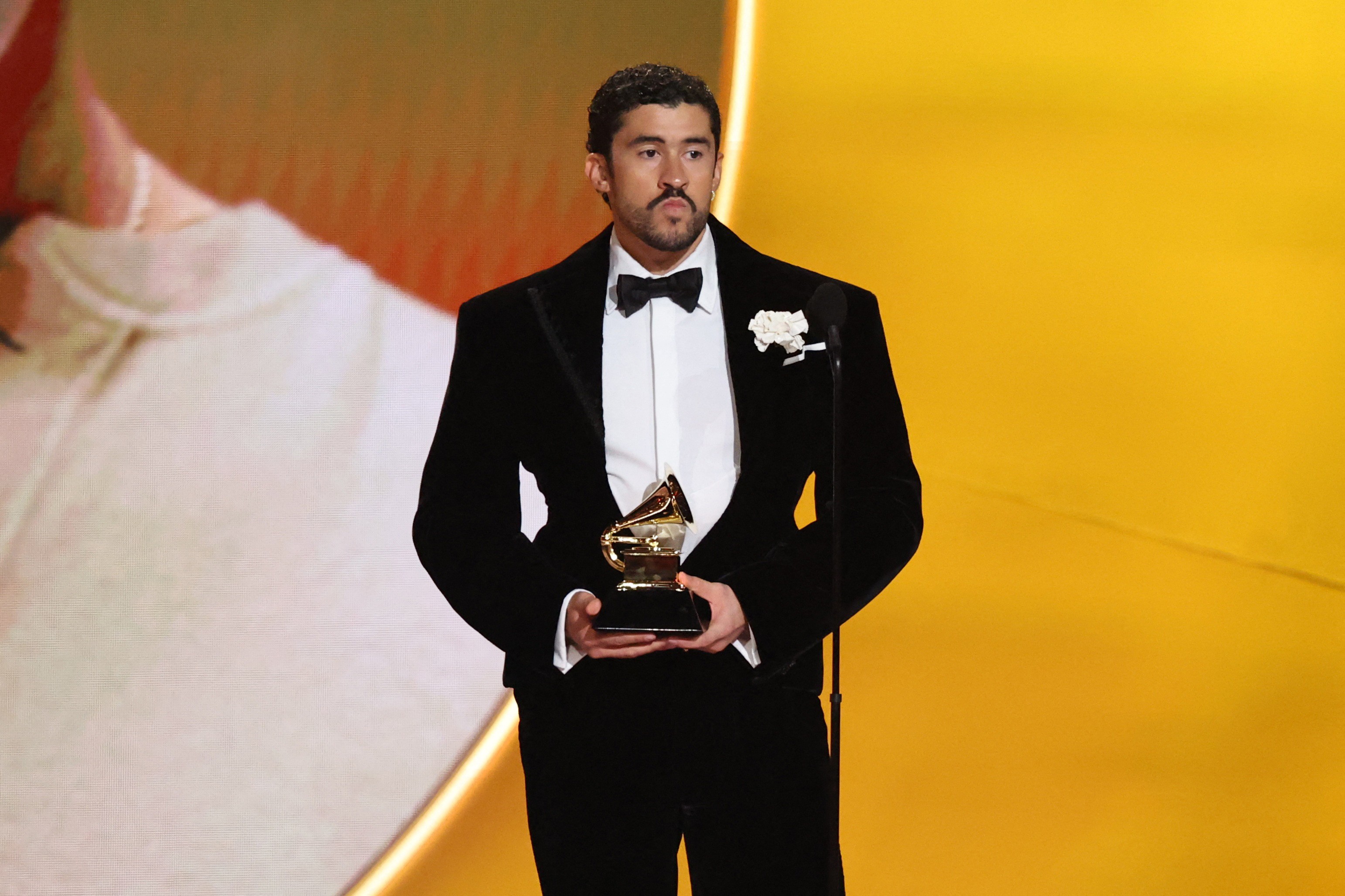 Protestos contra agência de imigração nos EUA dominam a cerimônia do Grammy 2026