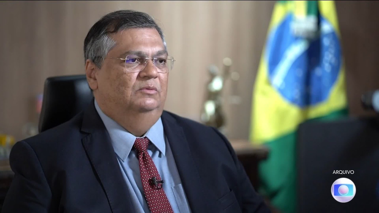 Dino dá prazo para AGU explicar por que novo rito para emendas de saúde ainda não foi adotado