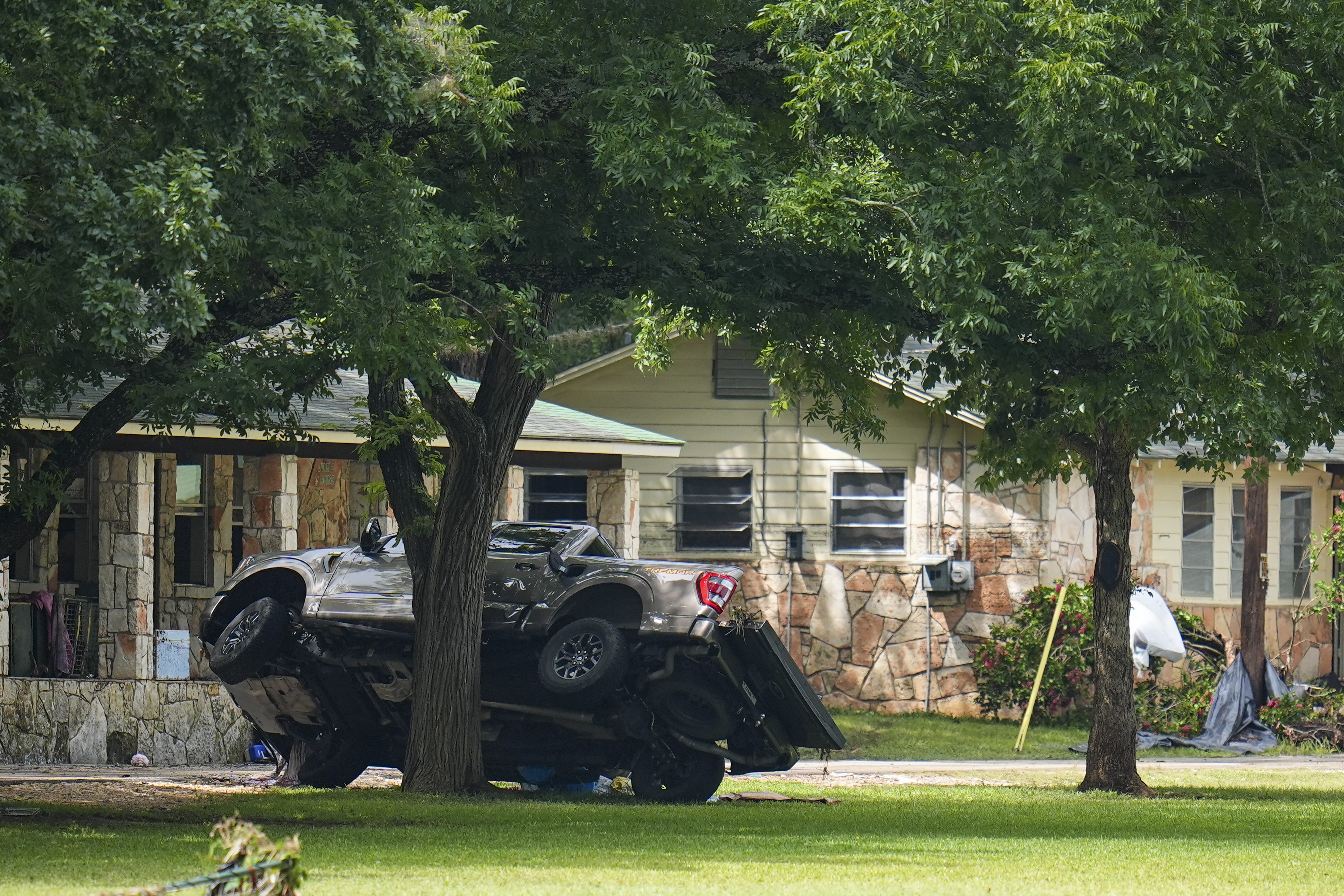 Acampamento 'varrido' por enchente no Texas está prestes a completar 100 anos; mais de 20 crianças estão desaparecidas
