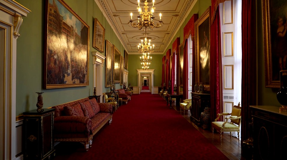 Ingressos para visitar nova ala do Palácio de Buckingham se esgotaram em poucas horas — Foto: Reuters