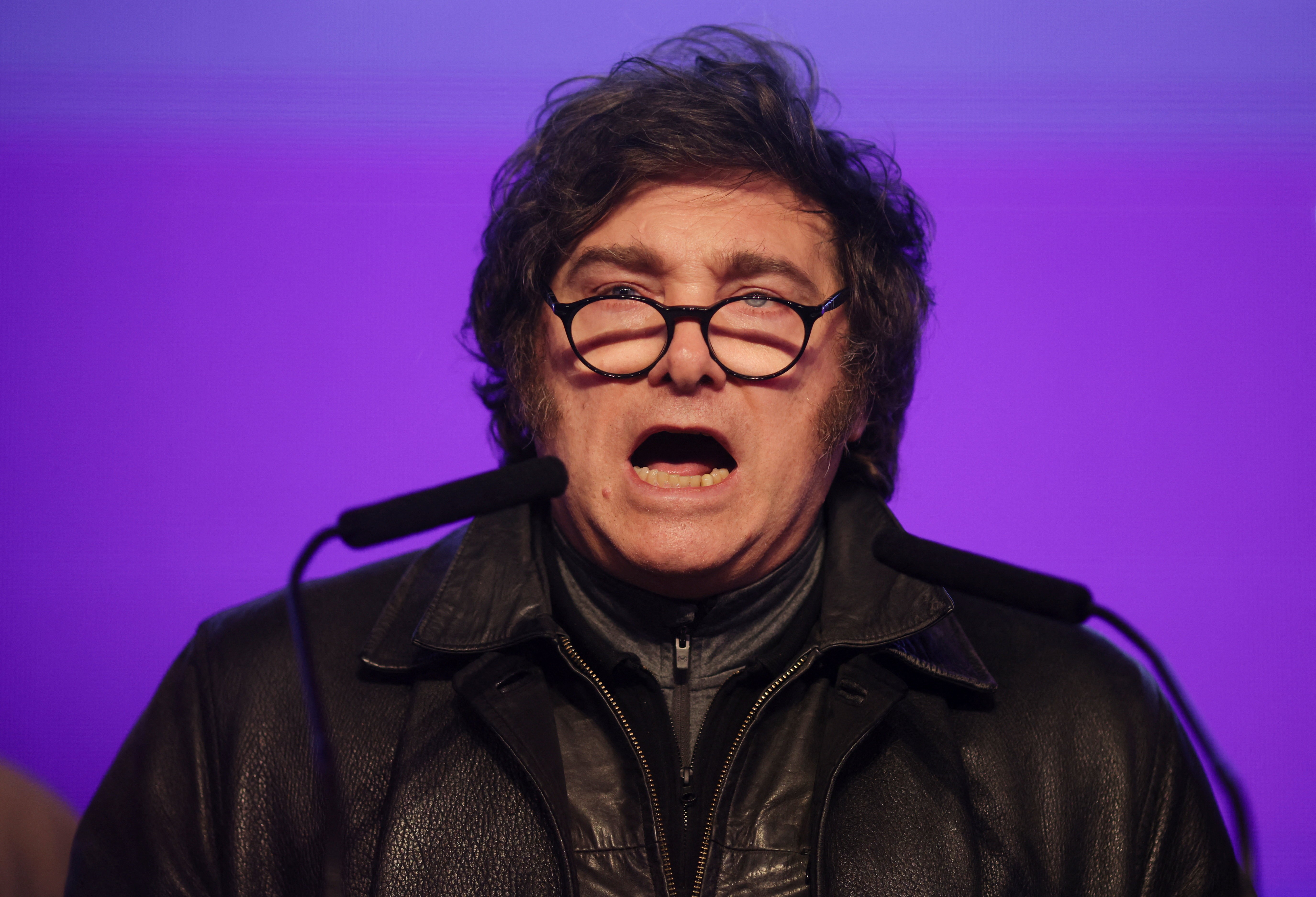 Derrota de Milei em principal província da Argentina afeta economia e complica governabilidade