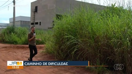 Comerciantes e motoristas reclamam da falta de infraestrutura na antiga 1001 Sul