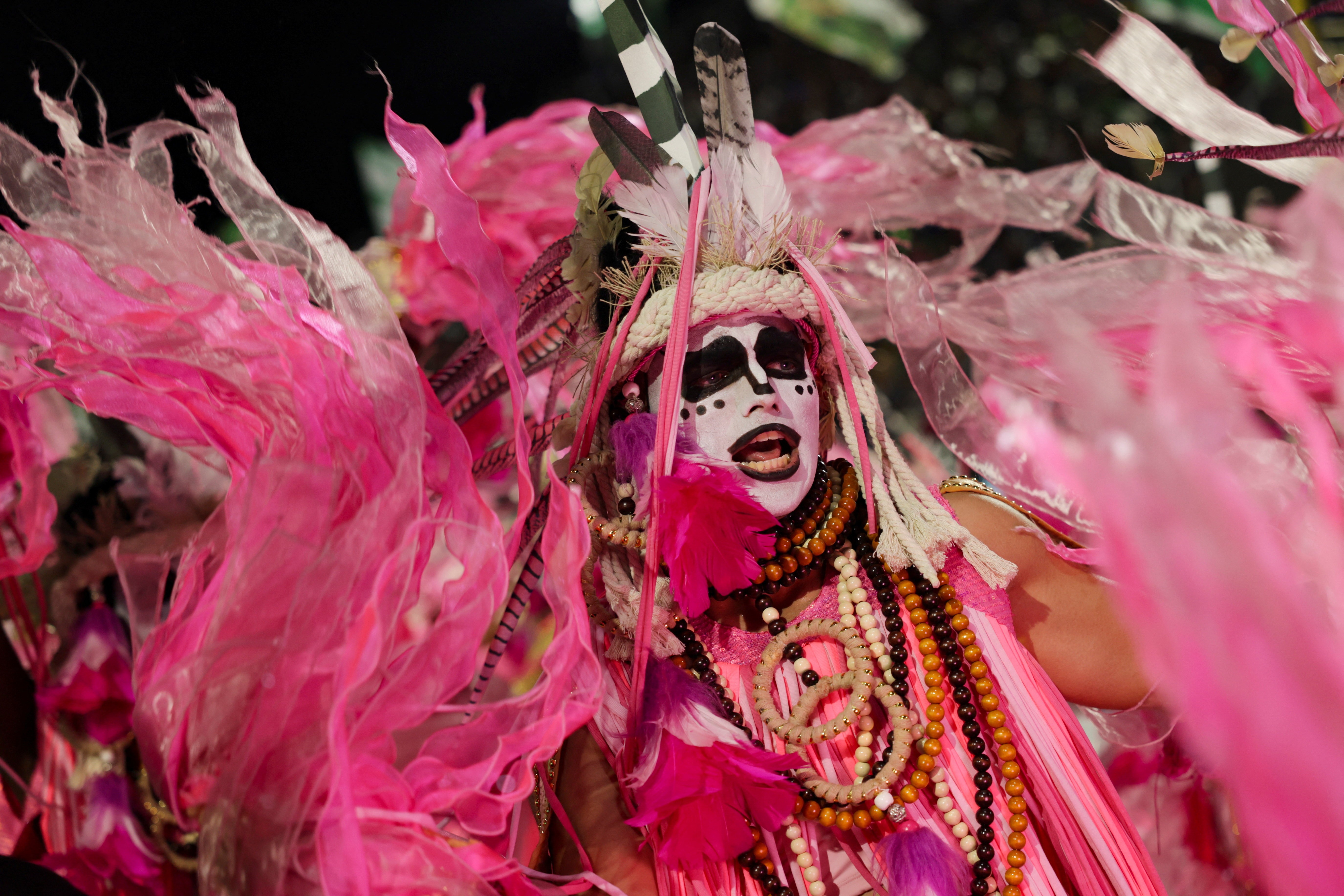 Apuração do carnaval 2026 no Rio de Janeiro nesta quarta: veja horário e como assistir ao vivo