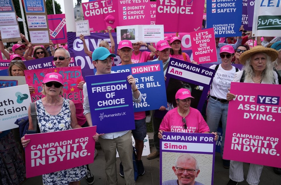 Parlamento britânico aprova lei para suicídio assistido | Foto: CARLOS JASSO / AFP