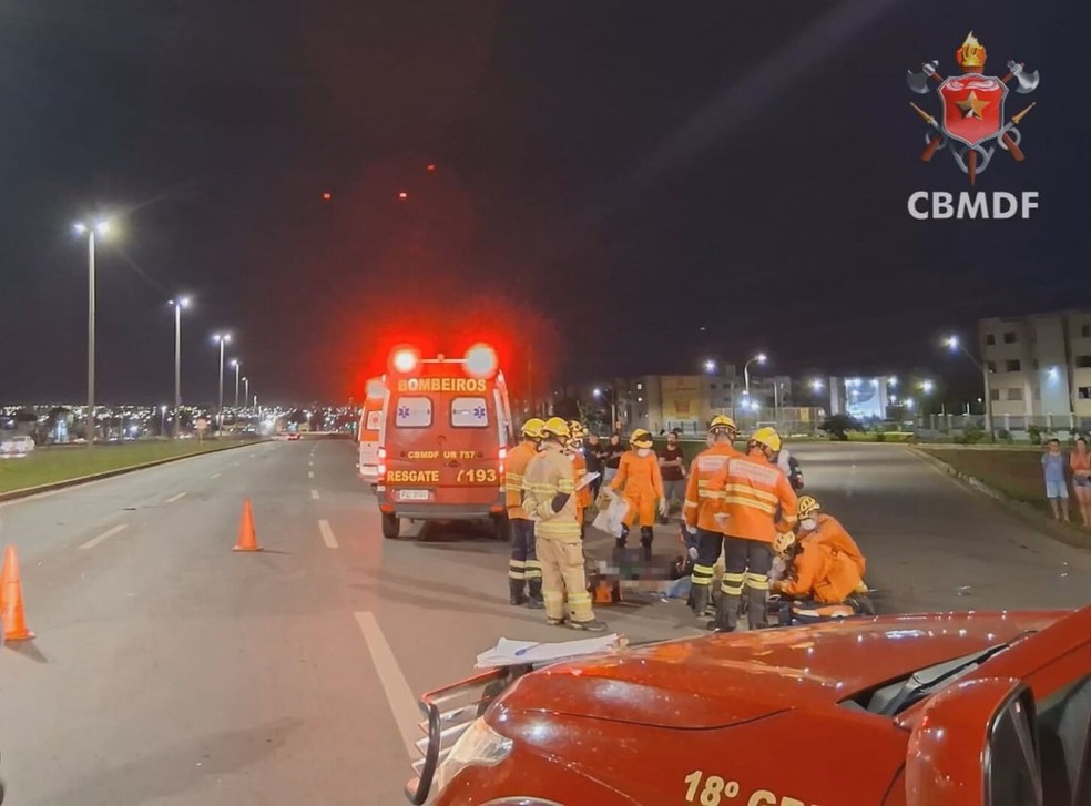 Homem morre atropelado na DF-001 — Foto: CBMDF/Reprodução