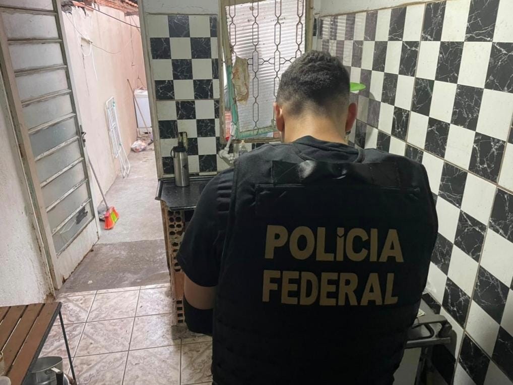 Entenda como agia quadrilha procurada por fraudar saques em contas do FGTS: 'recrutava pessoas parecidas com vítimas', diz polícia 