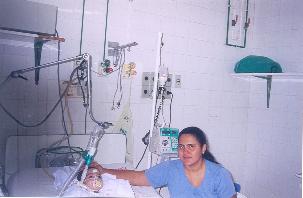 Fátima, mãe de Lucas, é presidente da Associação Brasileira de Amiotrofia Espinhal (ABRAME). — Foto: Arquivo pessoal