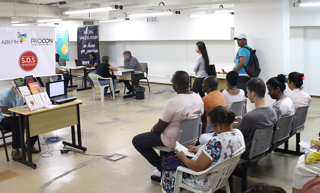 Programa oferece renegociação gratuita de dívidas em Juiz de Fora; veja como participar