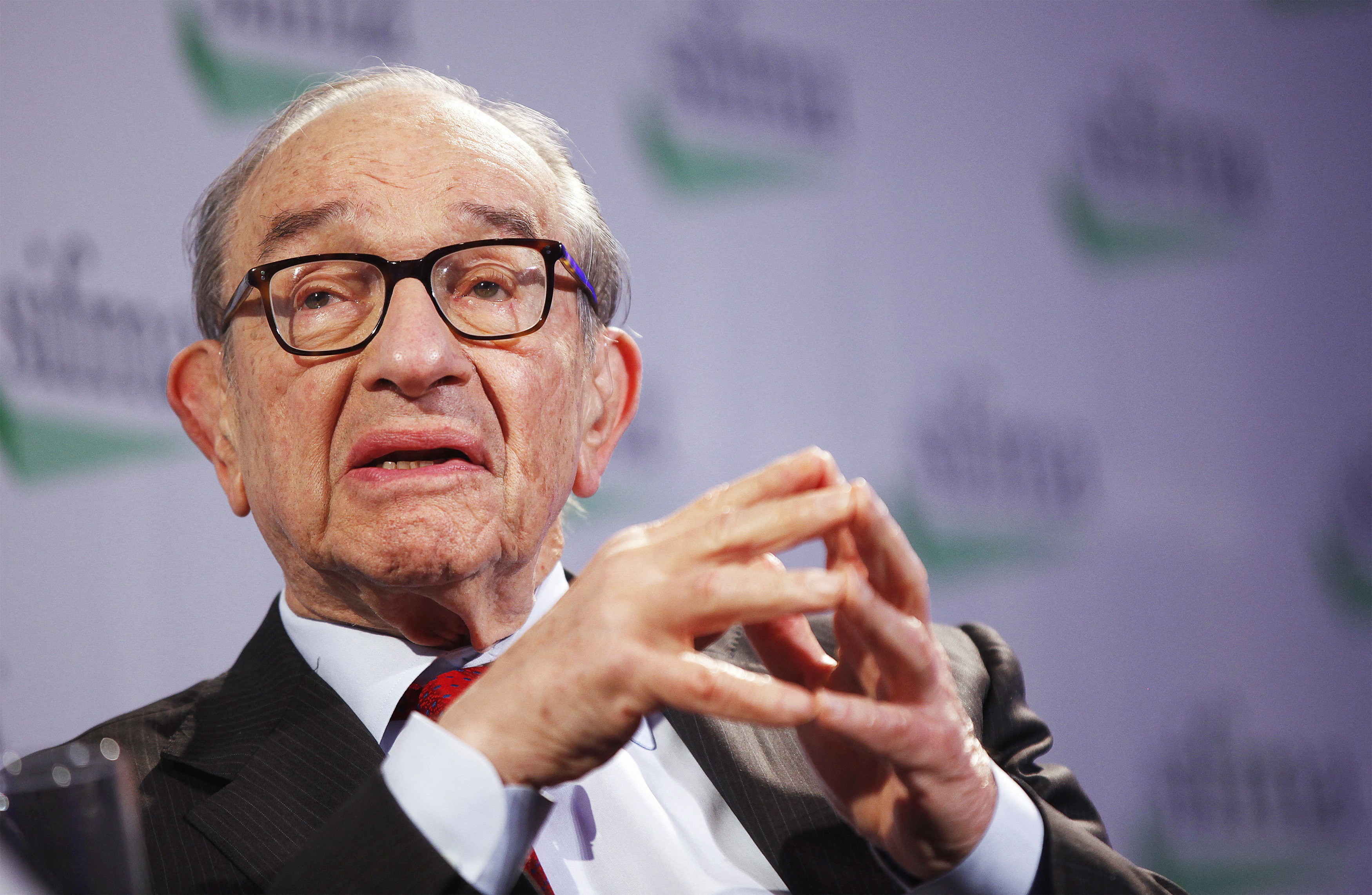 Alan Greenspan, ex-presidente do Federal Reserve, morre aos 100 anos, diz jornal