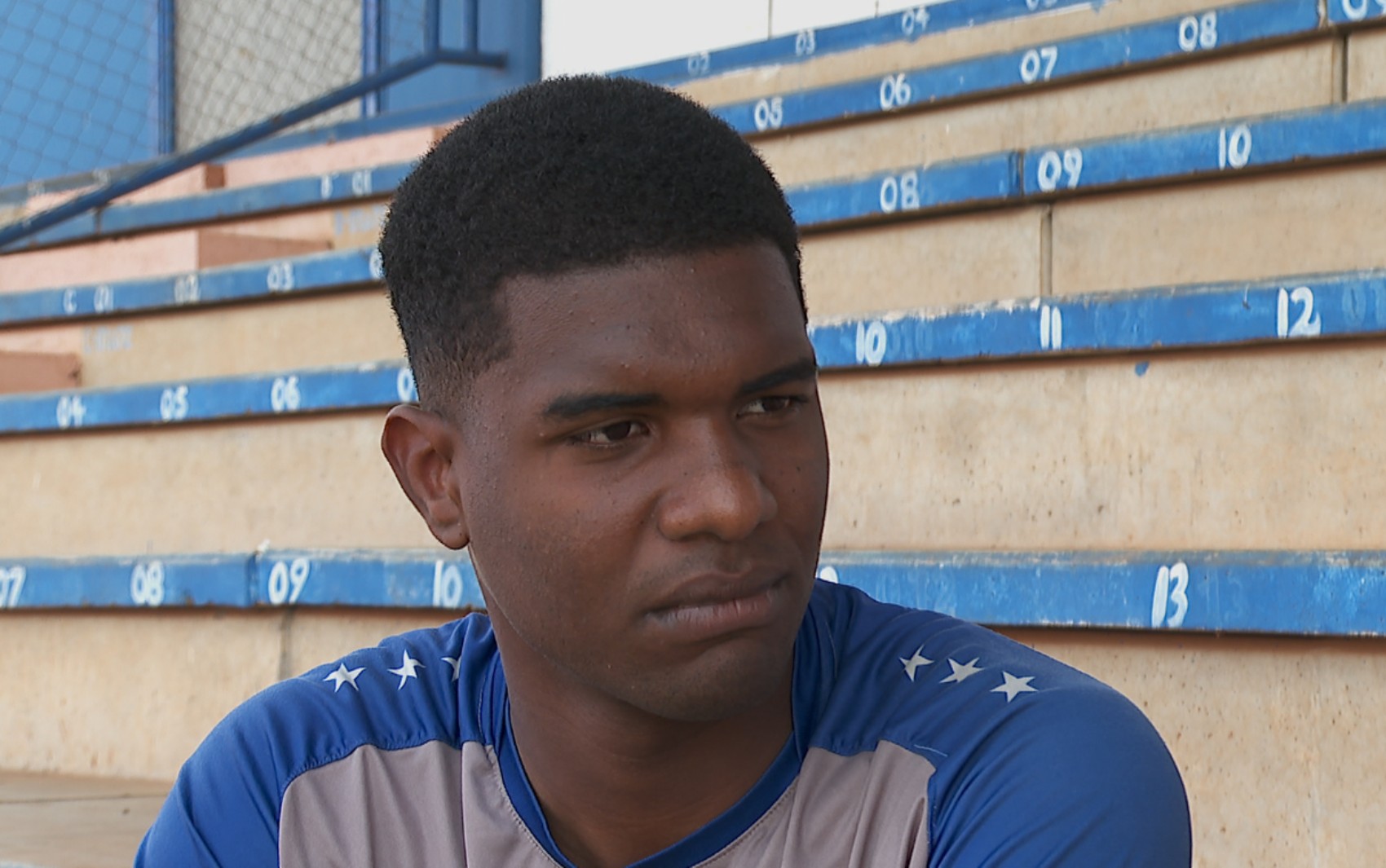 Goleiro que sofreu racismo de torcedor em Ribeirão Preto diz que pensou em desistir do futebol e espera por justiça: 'Lutar até o fim'