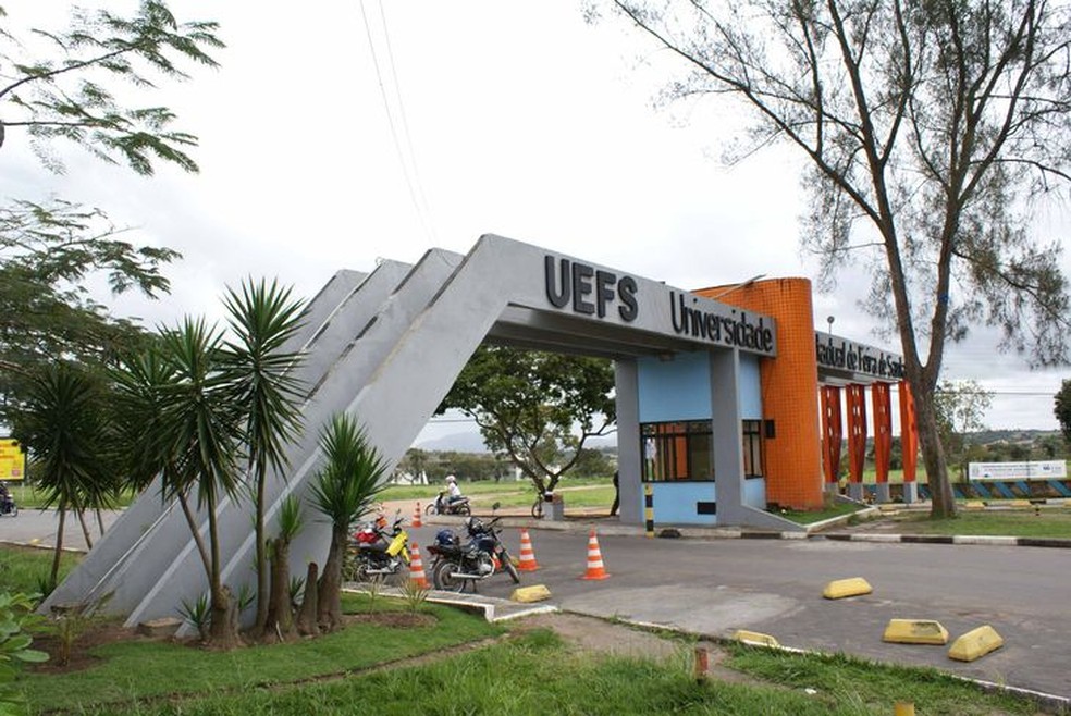 UA Universidade Estadual de Feira de Santana (Uefs), cidade a 100 km de Salvador, publicou um edital de concurso público com 15 vagas para educador de creche. — Foto: Divulgação