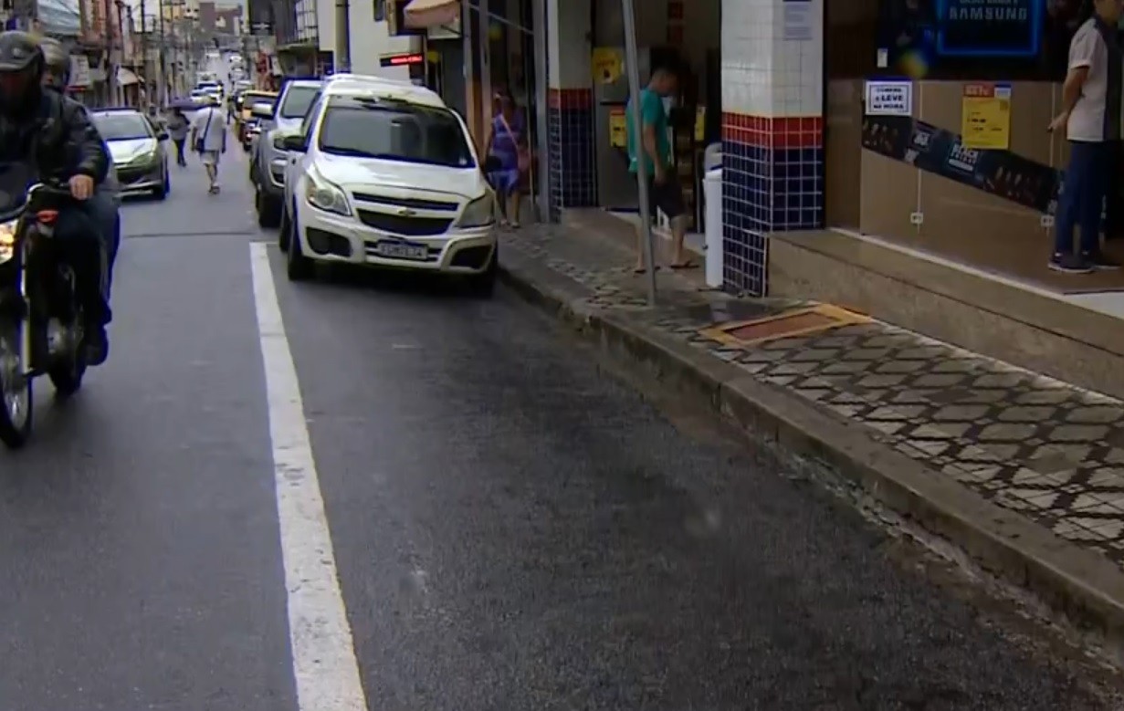 Motorista de carro de luxo que atropelou agente de trânsito durante fuga é condenado em Taubaté