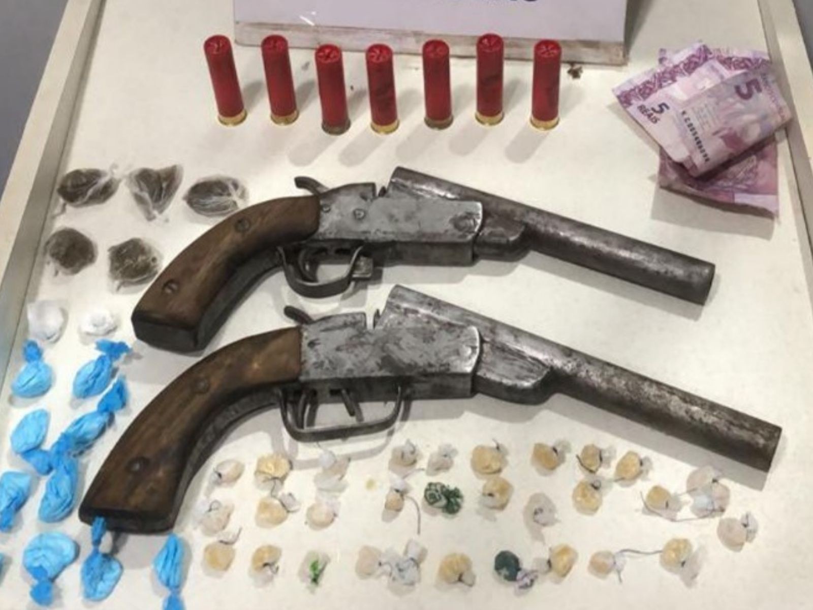 Abordagem da PM termina com adolescente morto e um homem preso em Rio Branco